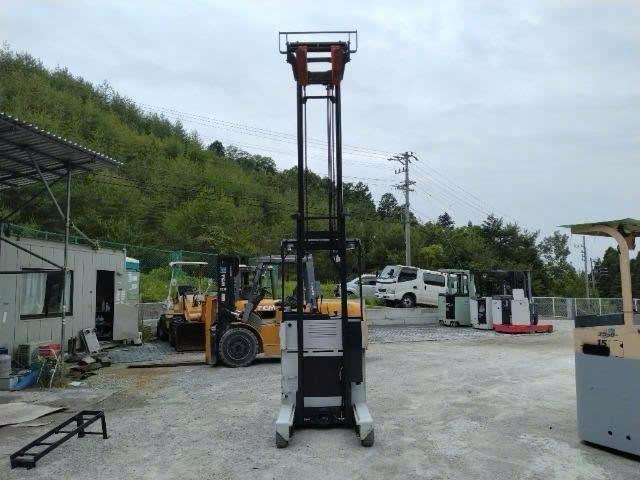 Xe nâng điện đứng lái 1 tấn Nichiyu FBR10N-80-400, nâng cao 4m