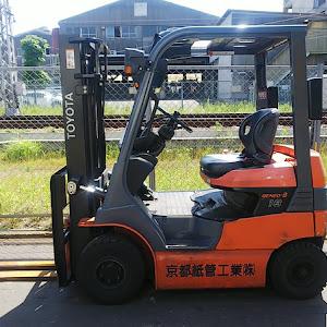 Xe nâng điện ngồi lái 1.8 Tấn Toyota 7FBL18 chiều cao nâng 3m