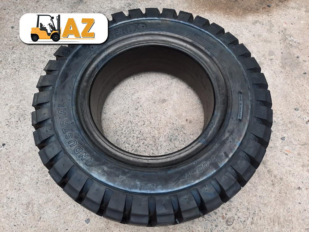 lop-dac-xe-nang-700-15-phoenix