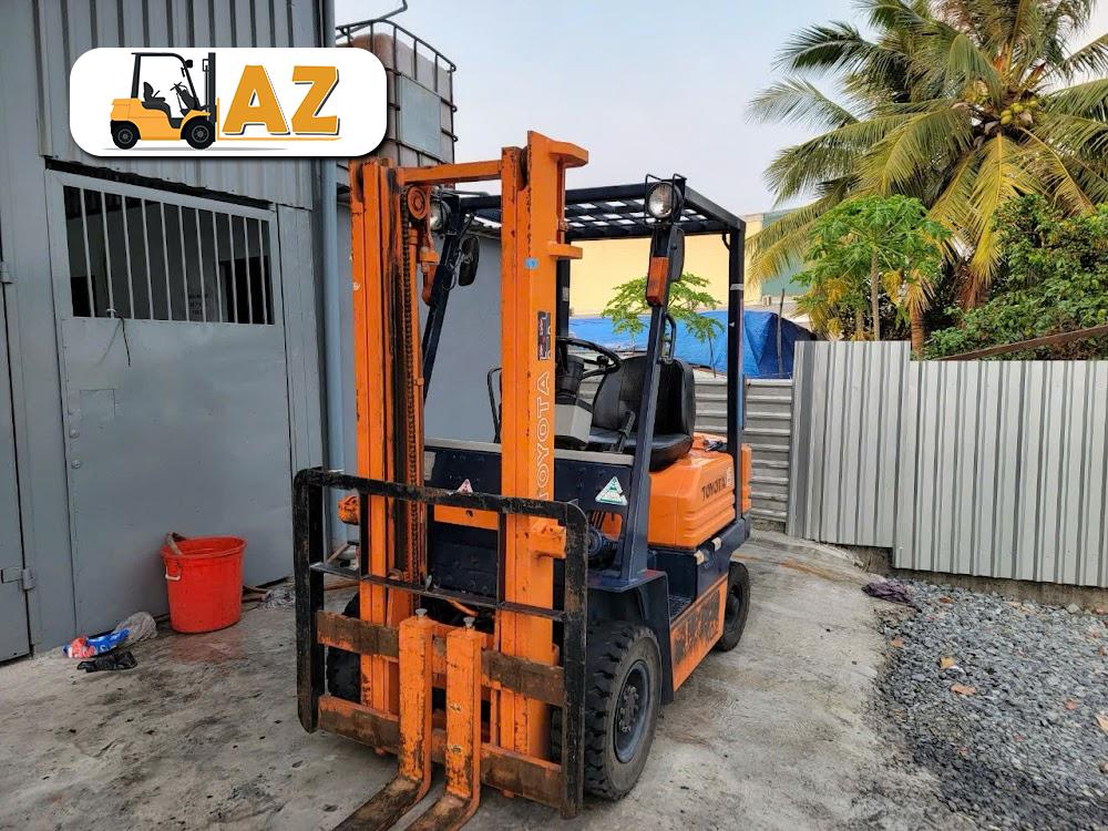 xe nâng dầu 1.5 tấn Toyota 5FD15 3m