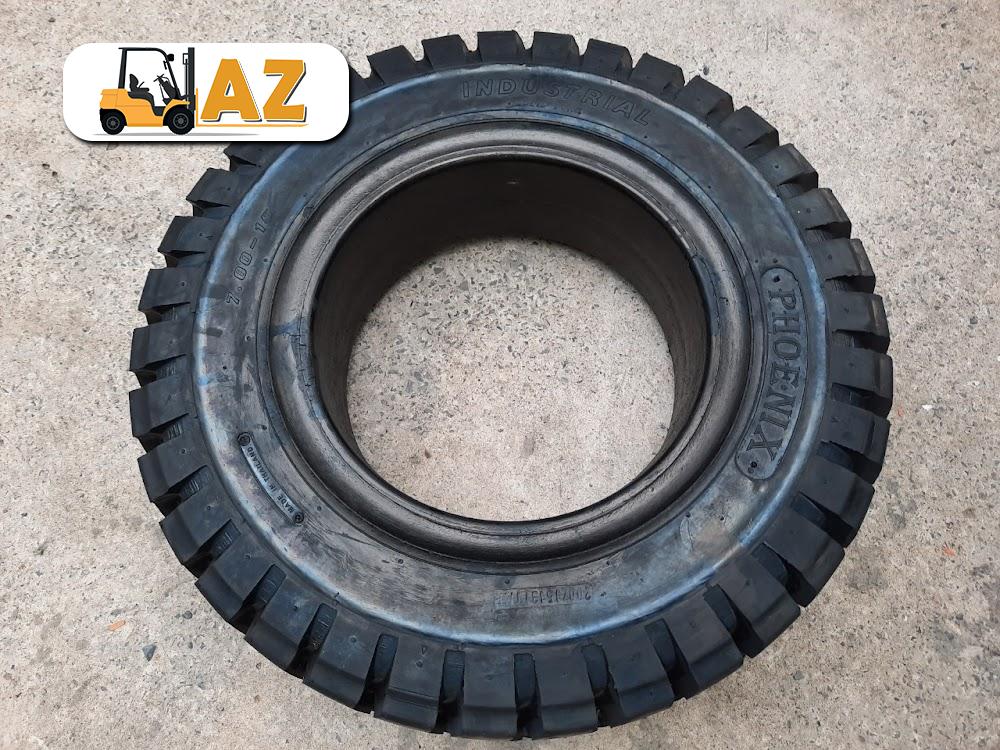 Lốp đặc xe nâng 700-15 Phoenix