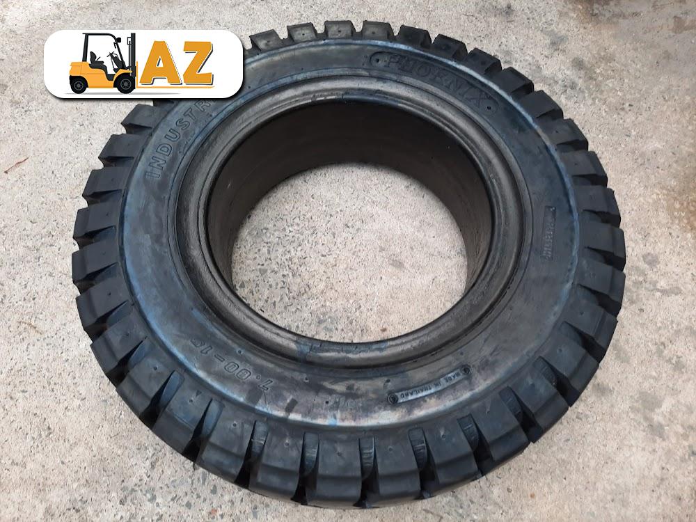 Lốp đặc xe nâng 700-15 Phoenix