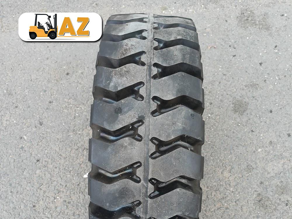 Lốp đặc xe nâng 700-15 Phoenix