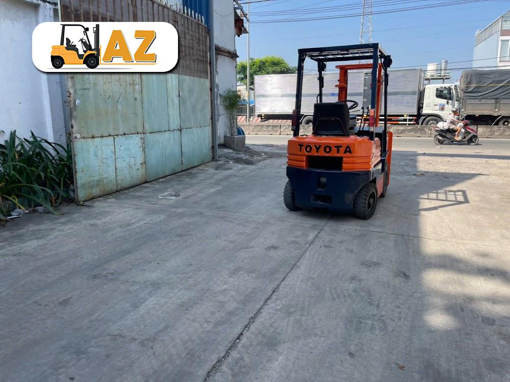 Xe nâng xăng gas 1.5 tấn Toyota 02-5FG15