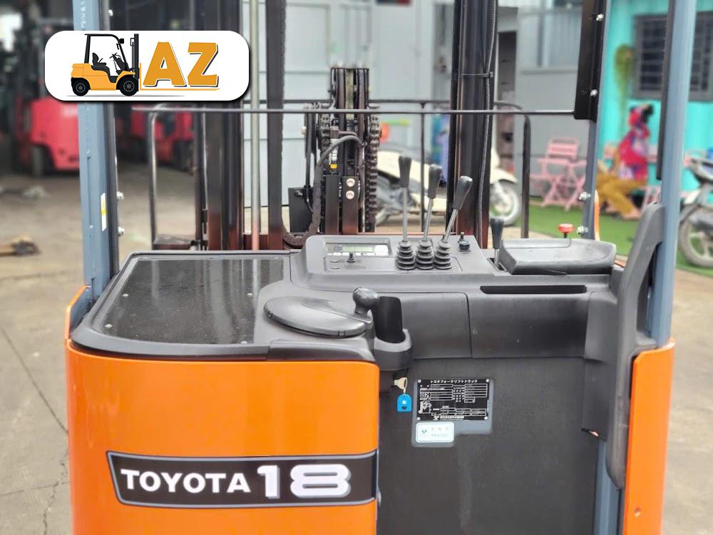 xe-nang-dien-dung-lai-1.8-tan-toyota-8fbr18-4m