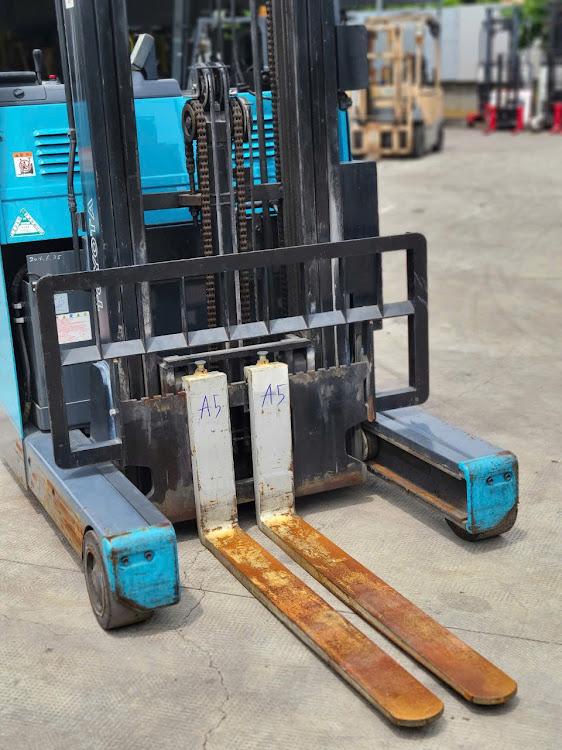 Xe nâng điện điện đứng lái 2 tấn Toyota 6FBRS20