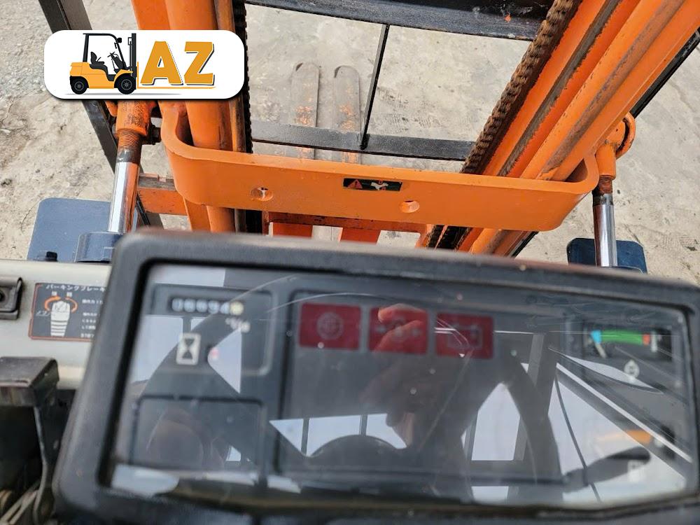 xe nâng dầu 1.5 tấn Toyota 5FD15 3m