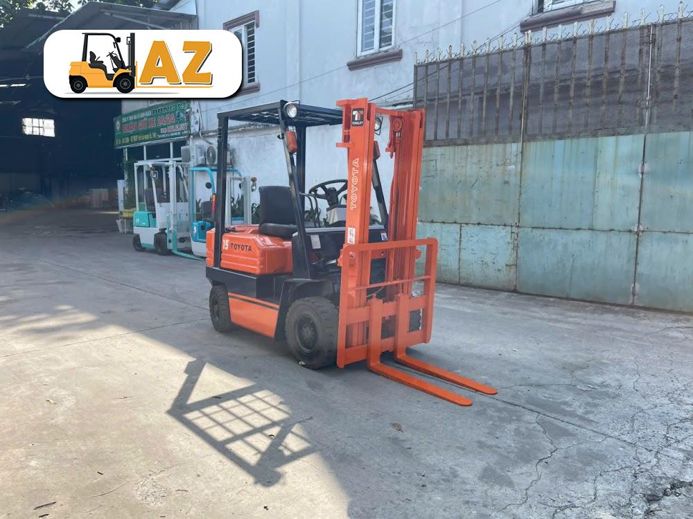 Xe nâng xăng gas 1.5 tấn Toyota 02-5FG15