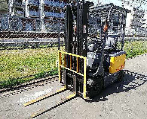 xe-nang-dien-1.5-tan-tcm-fb15