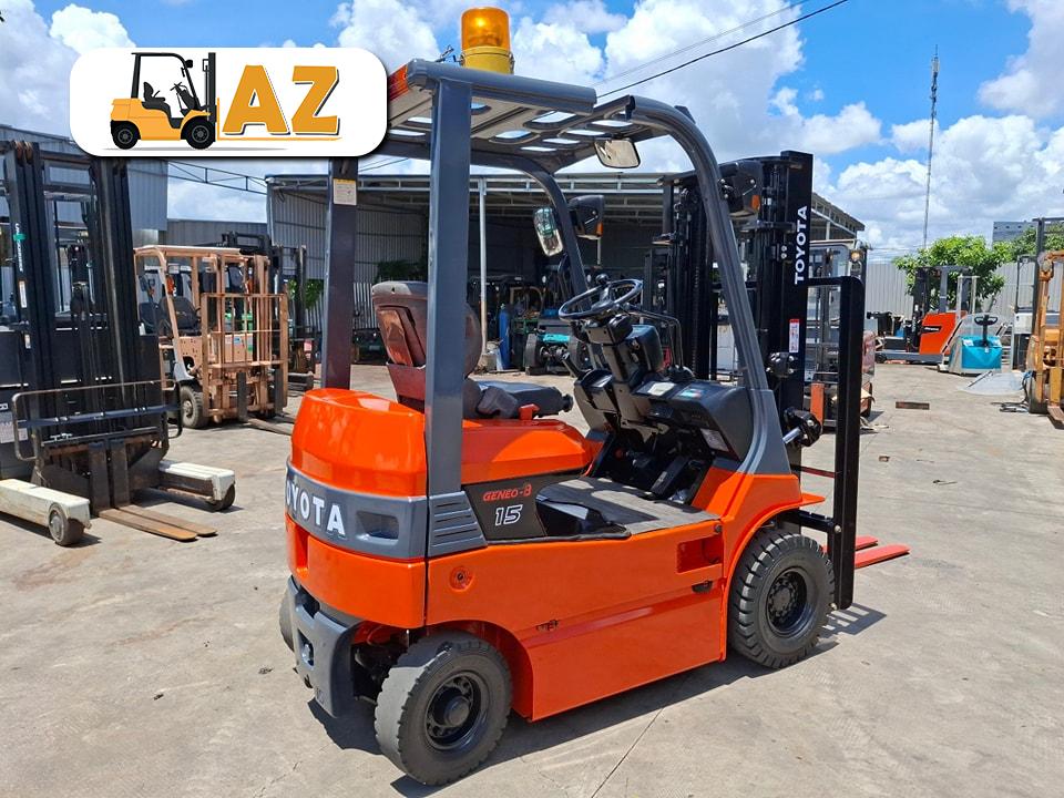 xe-nang-dien-ngoi-lai-1.5-tan-toyota-8fbl15